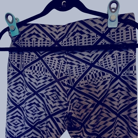 Victoria’s Secret Leggings Jeggings jJoggerssize large long Black and Gray Print - Picture 8 of 8